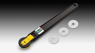 Grabadora de remaches para maquetas de aviones de Revell con 4 discos